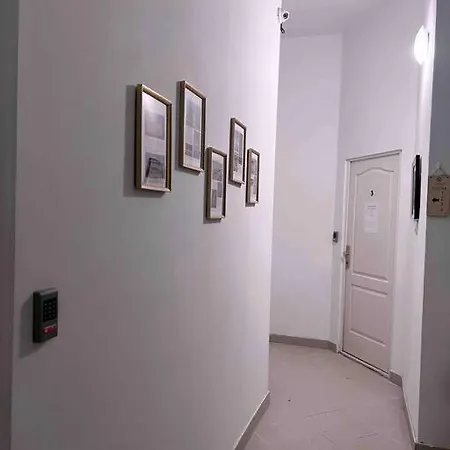 1#parliament Sunflower Apartment